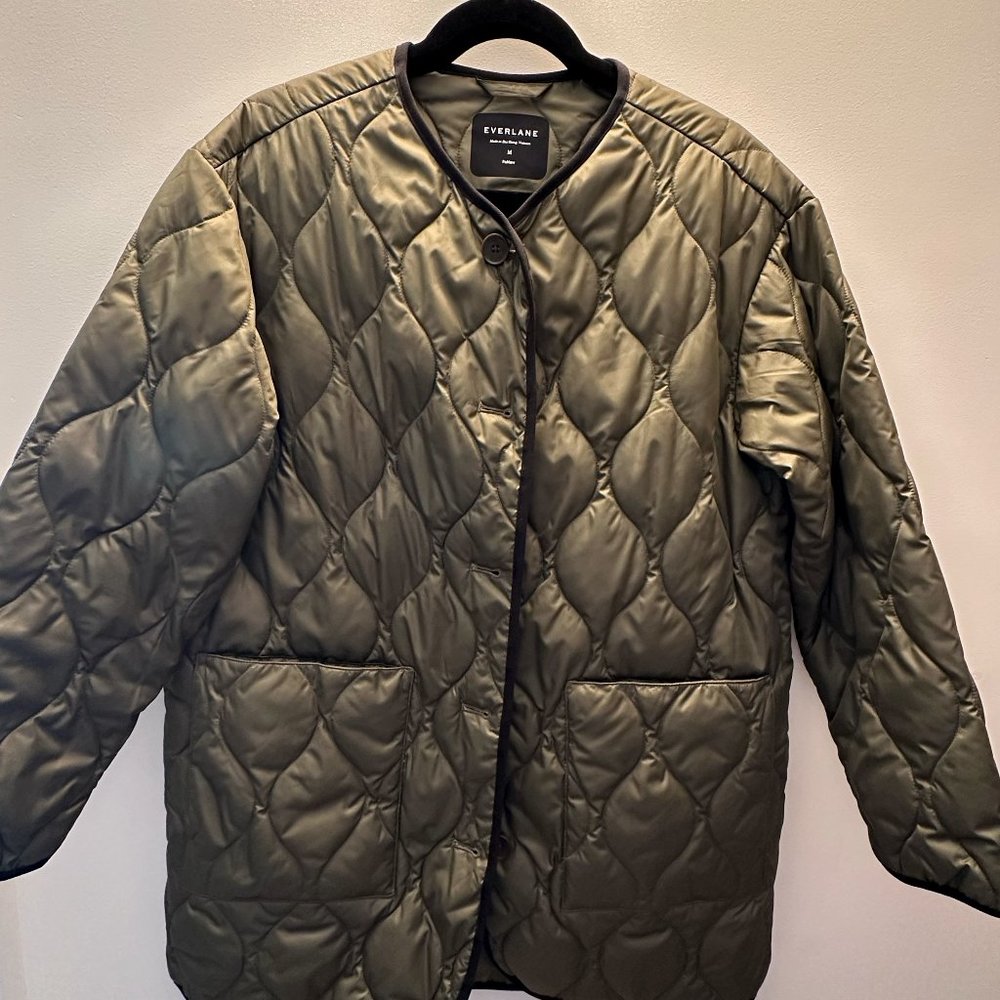Everlane Renew Quilted Mid Length Liner Jacket M Olive Green